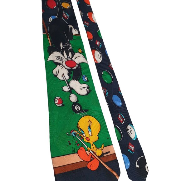 Looney Tunes Mania Tweety Bird Sylvester Pool Table Silk Tie Cartoon Collectable - Picture 2 of 5